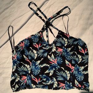 SALE ENDS 1/10: HOLLISTER floral crop